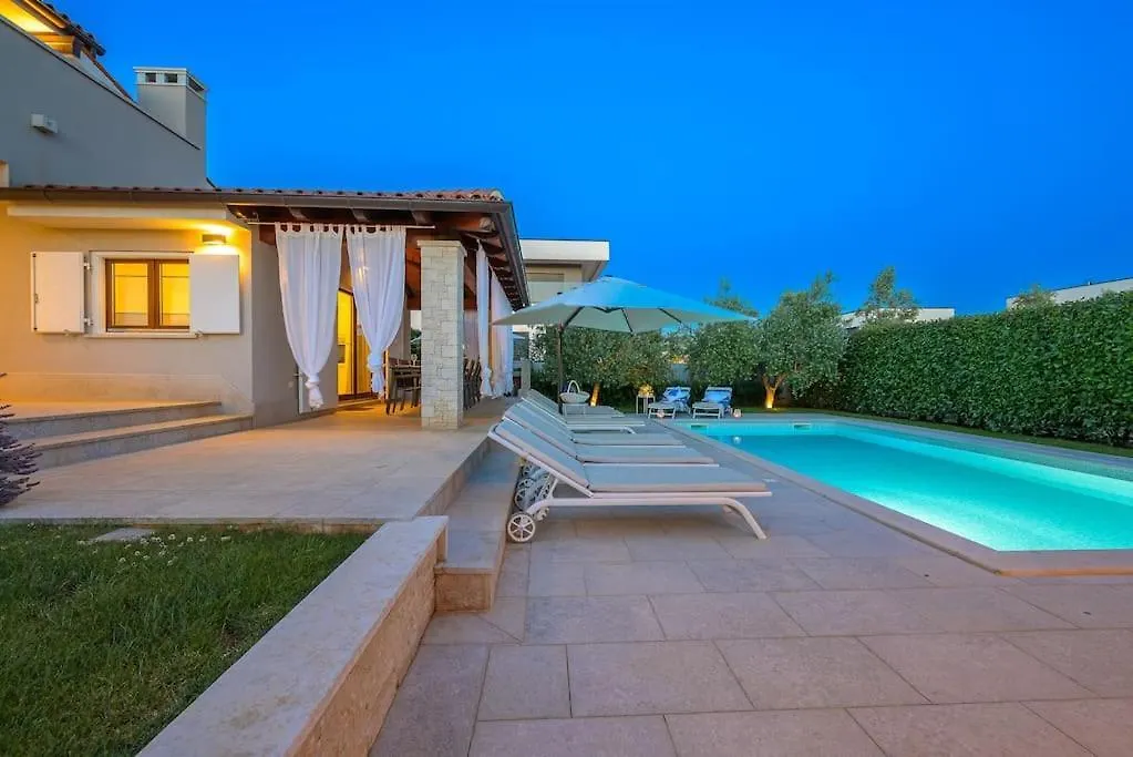 Villa Lana By Istrialux Vodnjan 0*,  Croatia